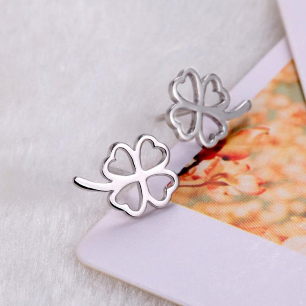 NEW 925 Sterling Silver Clover Stud Earrings - Picture 4 of 8